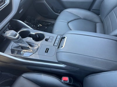2020 Toyota Highlander Hybrid XLE AWD