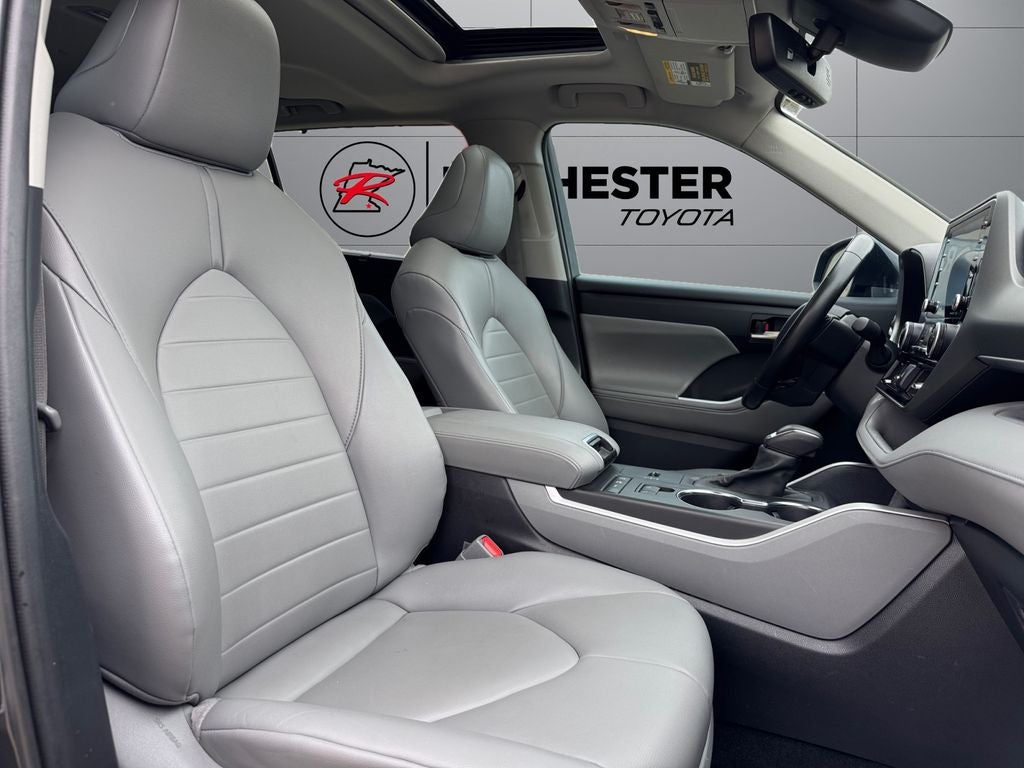 2021 Toyota Highlander Hybrid XLE AWD