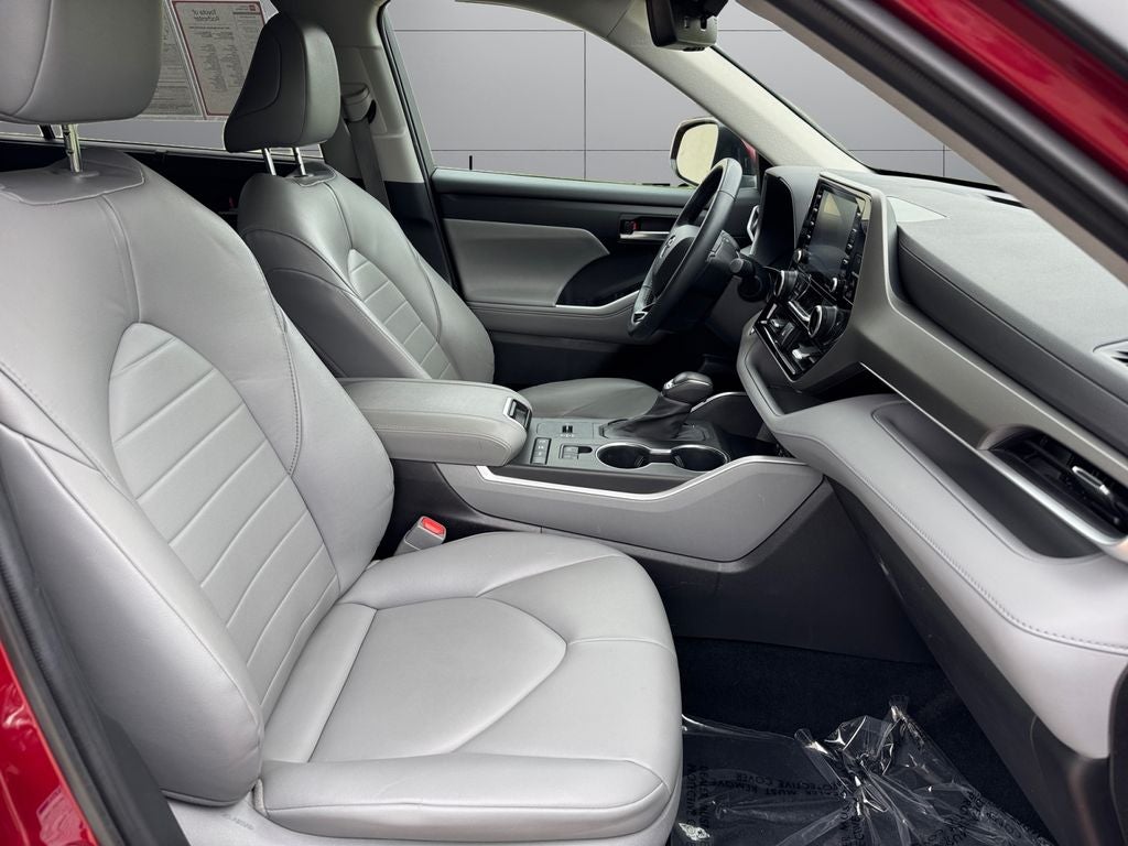 2021 Toyota Highlander Hybrid XLE AWD