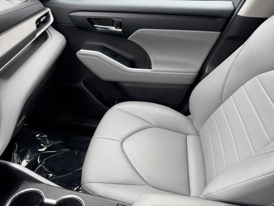 2021 Toyota Highlander Hybrid XLE AWD