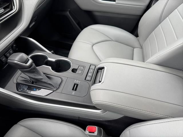 2021 Toyota Highlander Hybrid XLE AWD