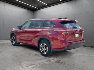 2021 Toyota Highlander Hybrid XLE AWD