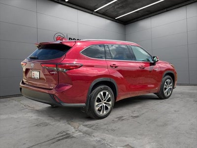 2021 Toyota Highlander Hybrid XLE AWD