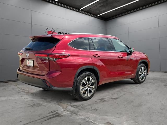 2021 Toyota Highlander Hybrid XLE AWD