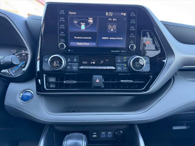 2022 Toyota Highlander Hybrid XLE AWD