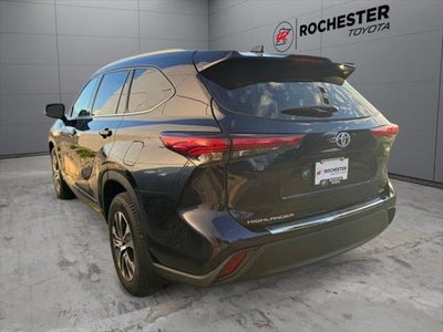 2022 Toyota Highlander Hybrid XLE AWD