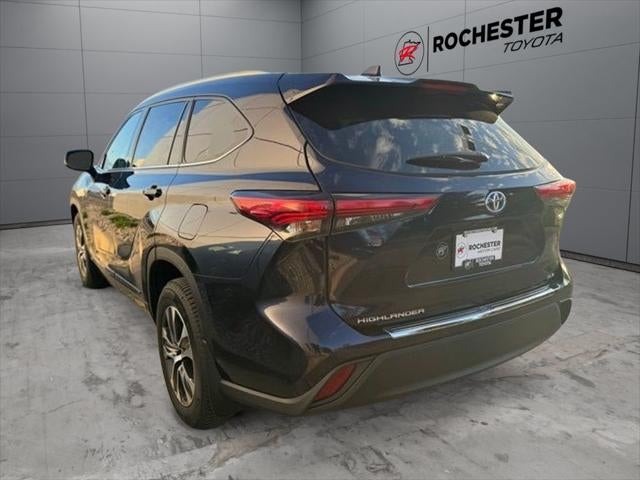 2022 Toyota Highlander Hybrid XLE AWD