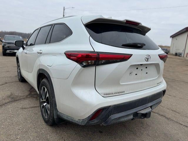 2022 Toyota Highlander XLE AWD