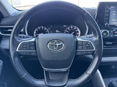 2022 Toyota Highlander XLE AWD