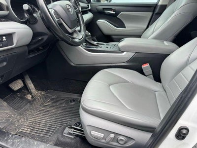 2022 Toyota Highlander XLE AWD