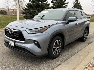 2022 Toyota Highlander XLE AWD
