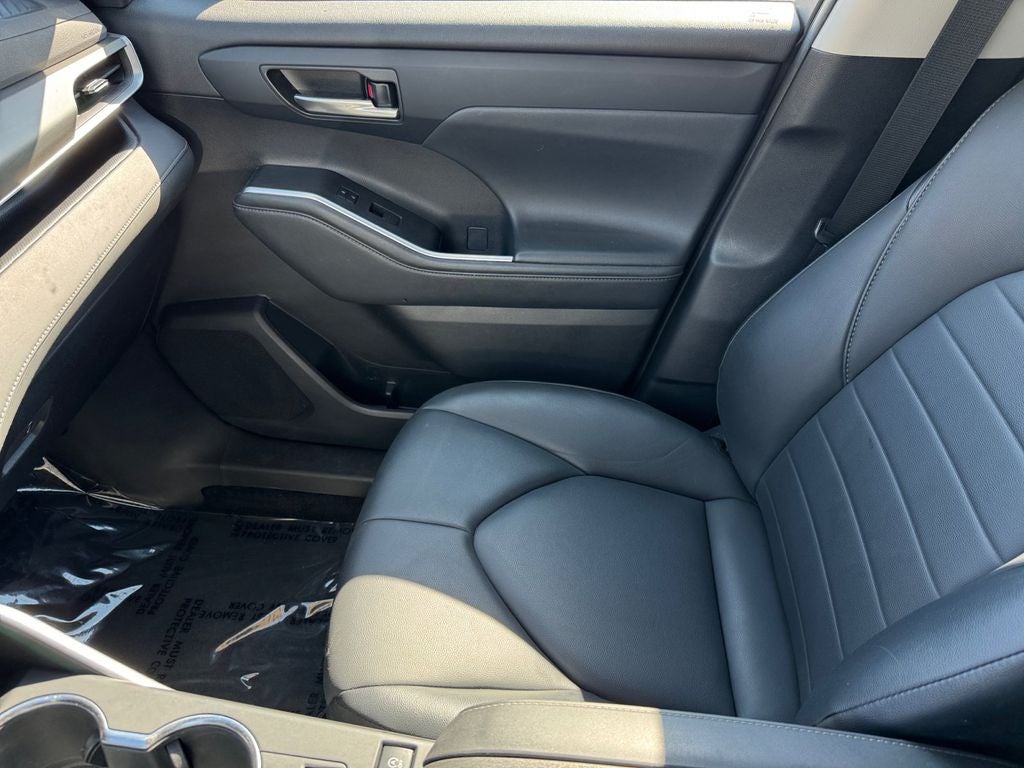 2021 Toyota Highlander XLE AWD
