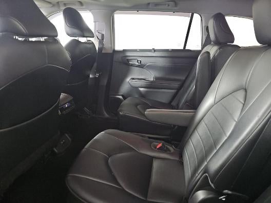 2021 Toyota Highlander XLE AWD