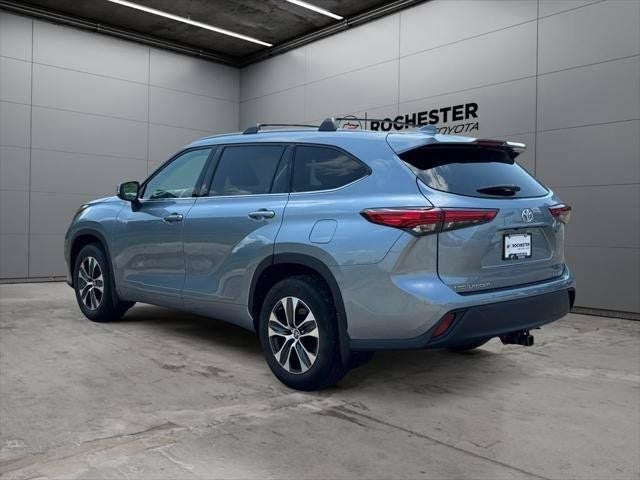 2022 Toyota Highlander XLE AWD