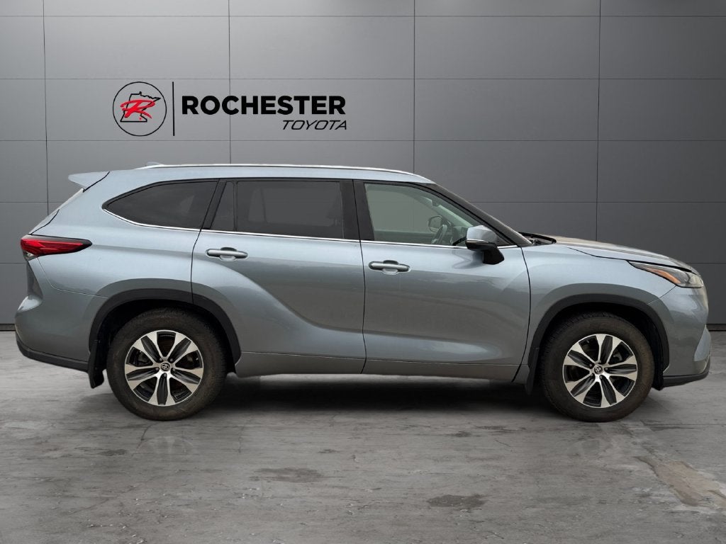 2021 Toyota Highlander XLE AWD