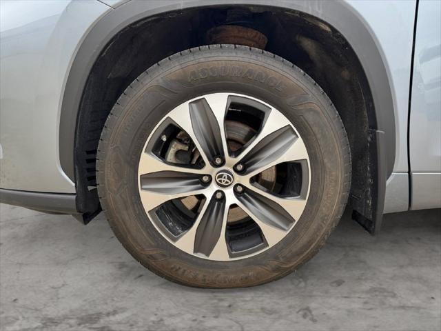 2021 Toyota Highlander XLE AWD