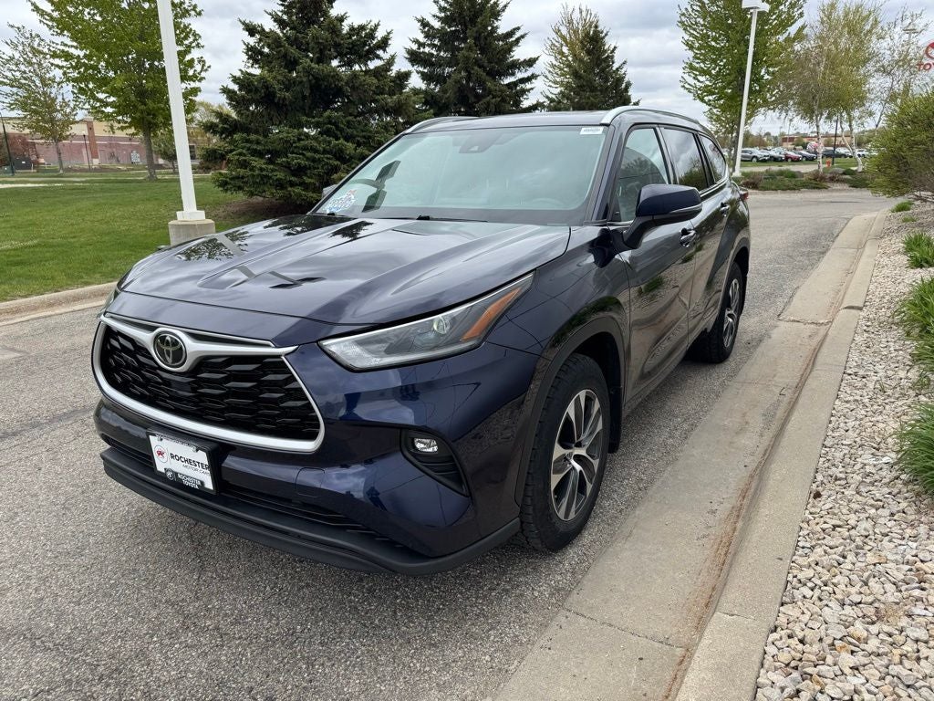 2021 Toyota Highlander XLE AWD