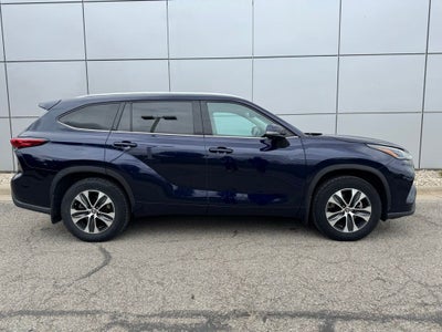 2021 Toyota Highlander XLE AWD
