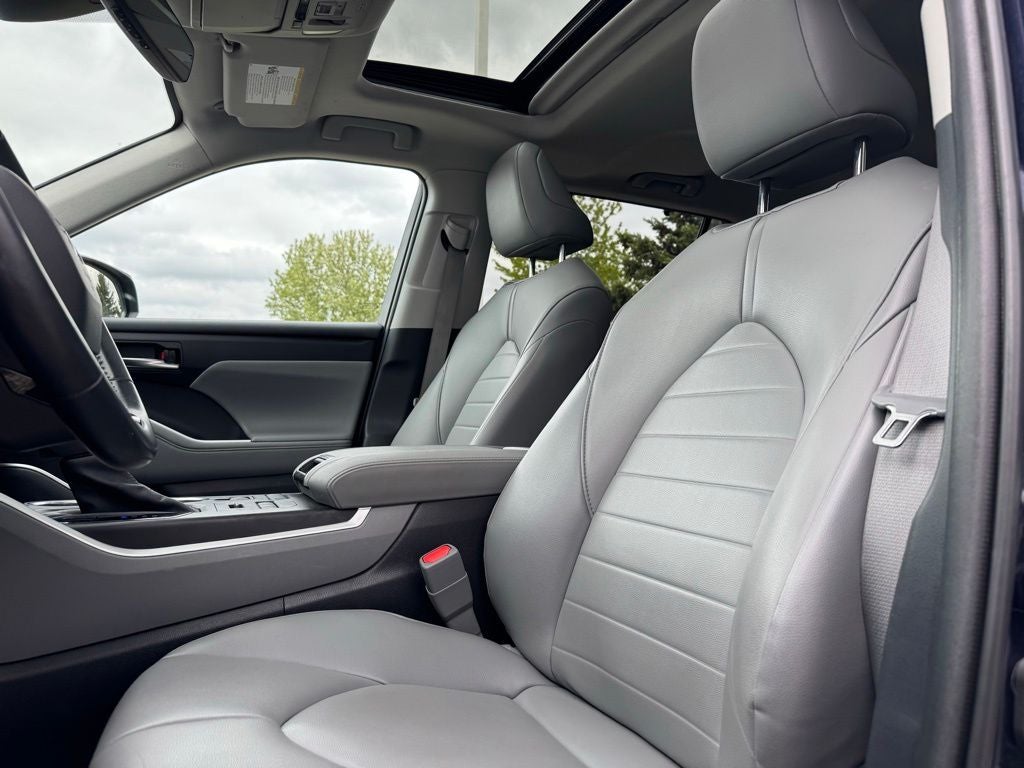 2021 Toyota Highlander XLE AWD