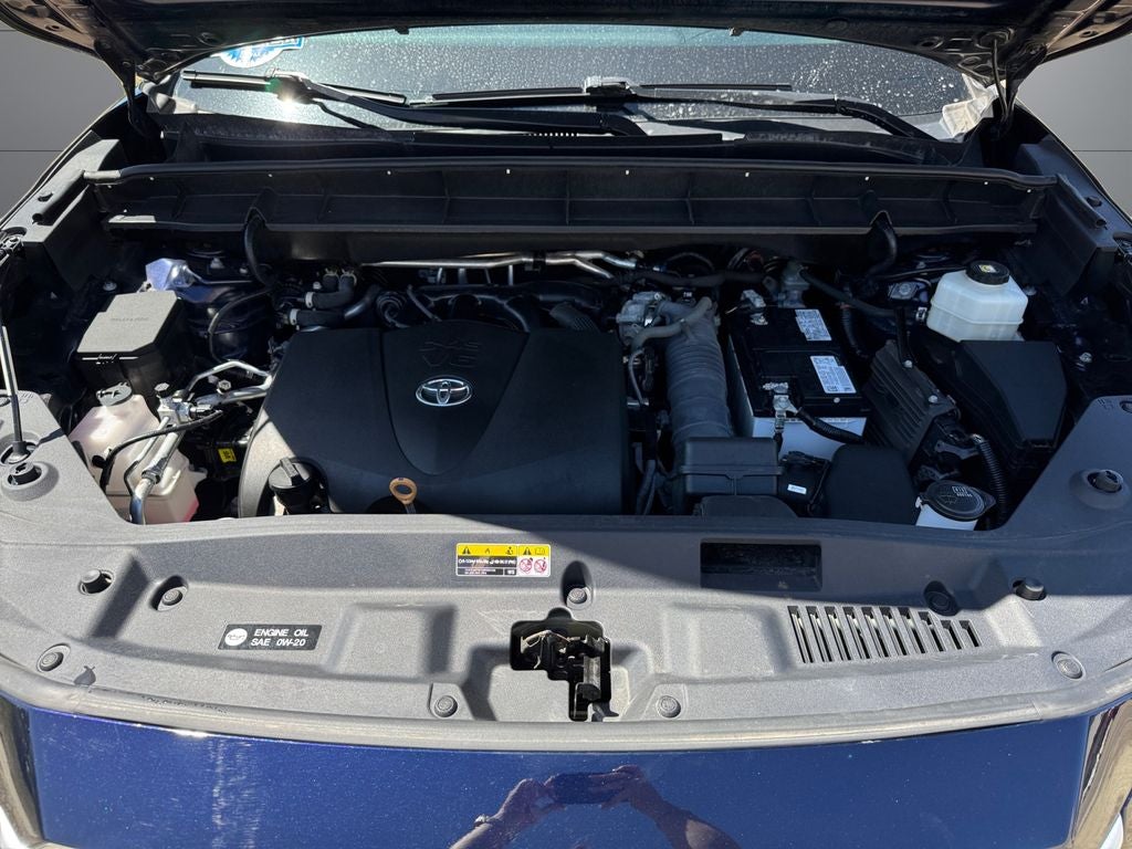 2022 Toyota Highlander XLE AWD