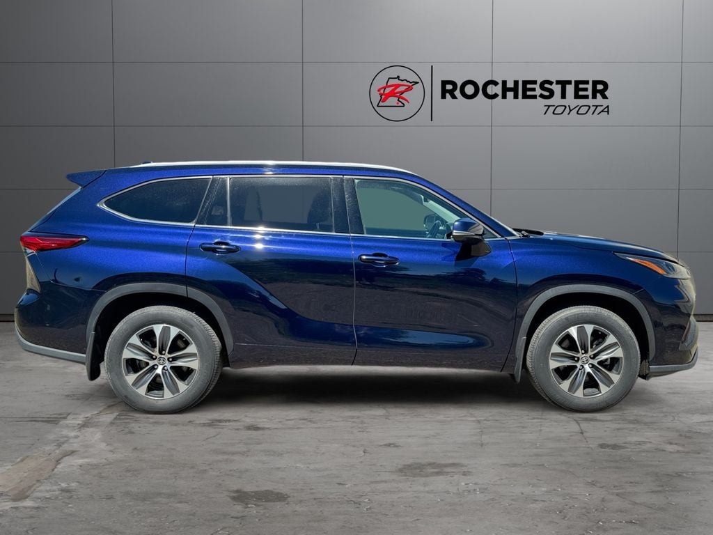 2022 Toyota Highlander XLE AWD