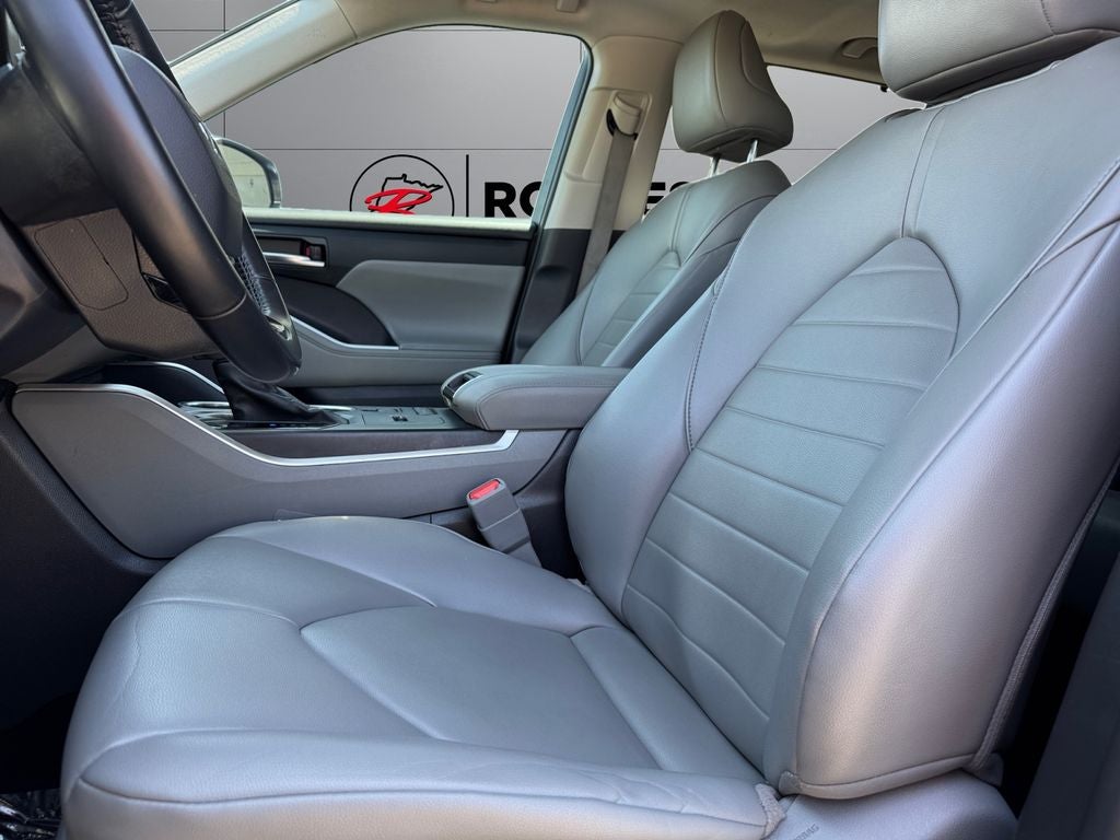2021 Toyota Highlander Hybrid XLE AWD