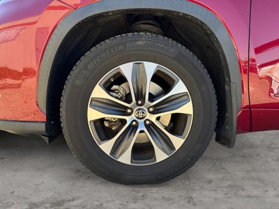 2021 Toyota Highlander XLE AWD