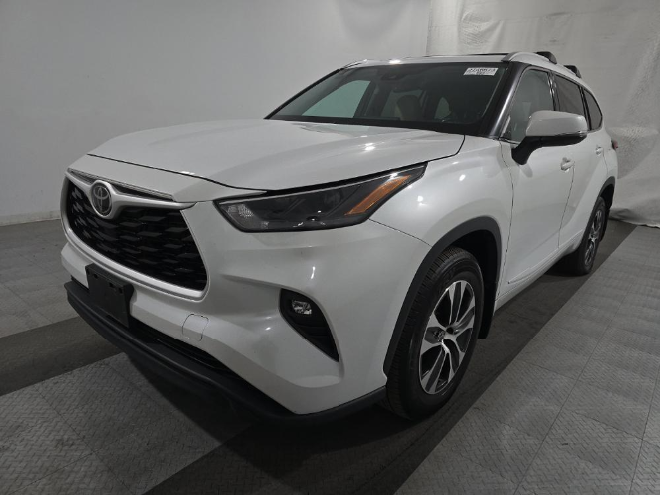 2022 Toyota Highlander XLE AWD