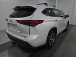 2022 Toyota Highlander XLE AWD