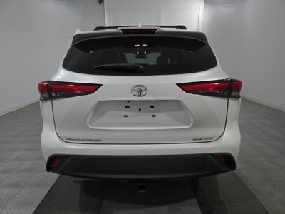 2022 Toyota Highlander XLE AWD