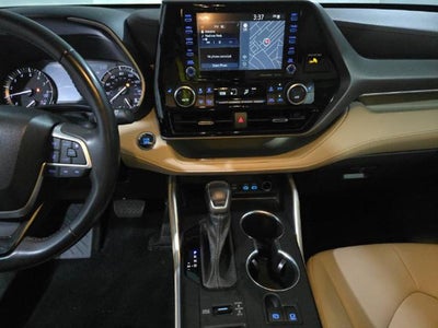 2022 Toyota Highlander XLE AWD