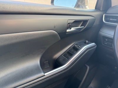 2022 Toyota Highlander XLE AWD