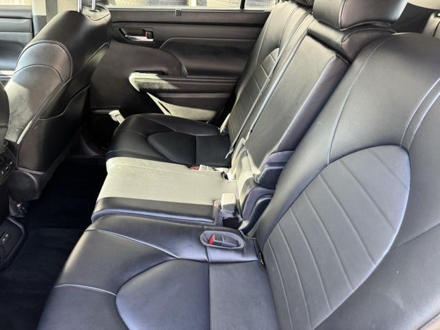 2022 Toyota Highlander XLE AWD