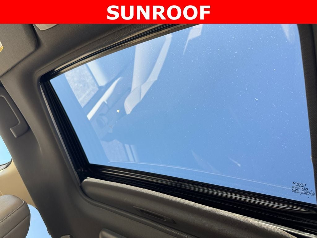 2023 Toyota Sienna XLE 7 Passenger