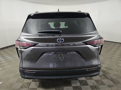 2023 Toyota Sienna XLE 7 Passenger