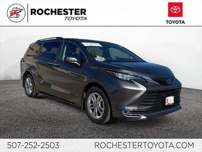 2023 Toyota Sienna XLE 7 Passenger
