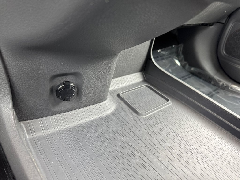 2024 Toyota Sienna XLE 7 Passenger