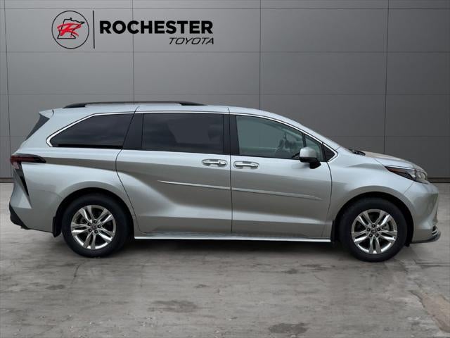 2024 Toyota Sienna XLE 7 Passenger