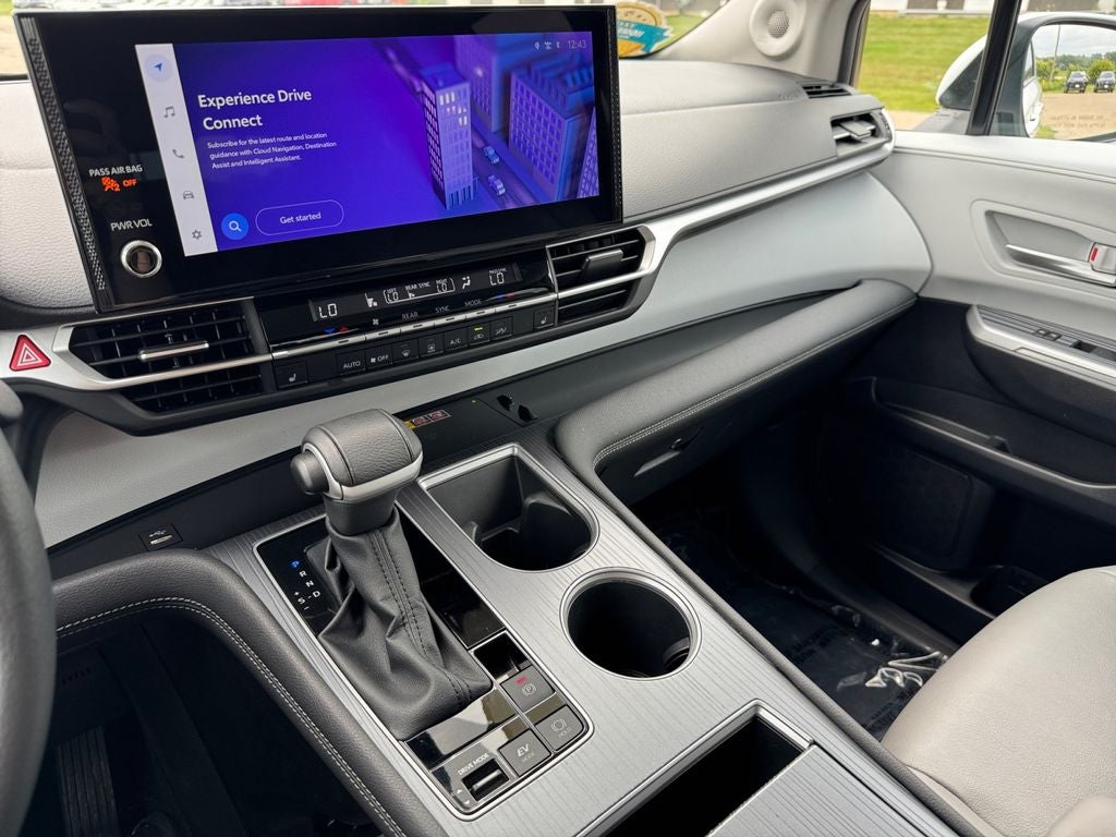 2025 Toyota Sienna XLE 7 Passenger
