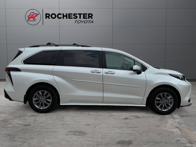 2025 Toyota Sienna XLE 7 Passenger