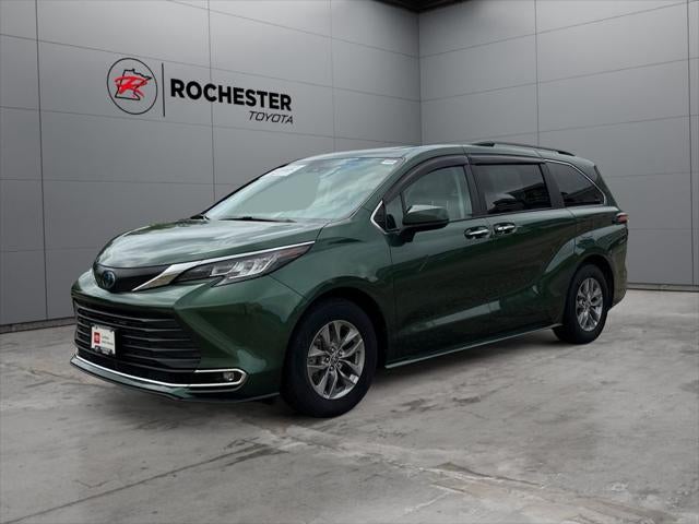 2022 Toyota Sienna XLE 7 Passenger