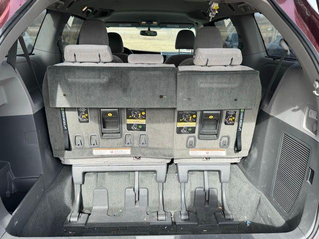 2017 Toyota Sienna LE 7 Passenger