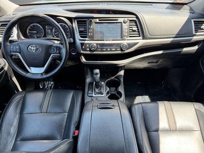 2017 Toyota Highlander SE AWD