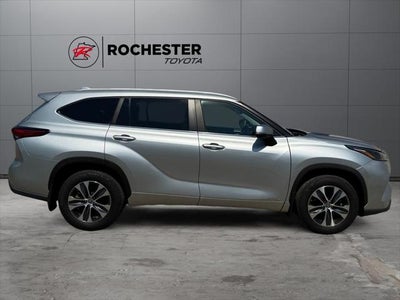 2023 Toyota Highlander Hybrid XLE AWD