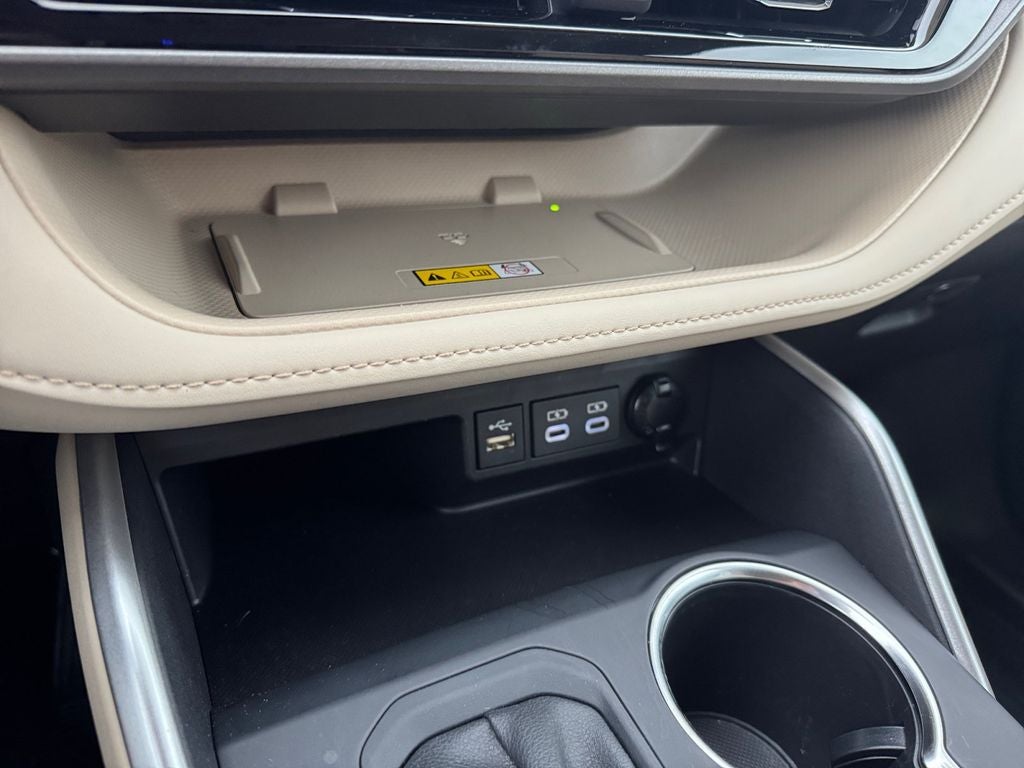 2025 Toyota Highlander Hybrid XLE AWD