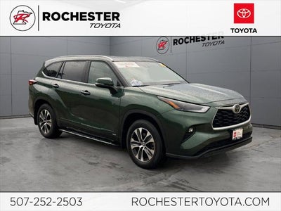 2025 Toyota Highlander Hybrid XLE AWD