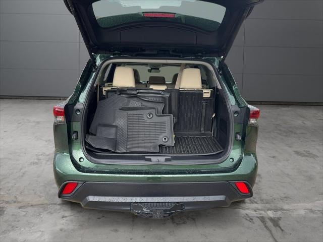 2025 Toyota Highlander Hybrid XLE AWD