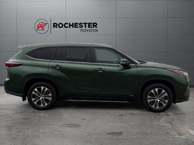 2025 Toyota Highlander Hybrid XLE AWD