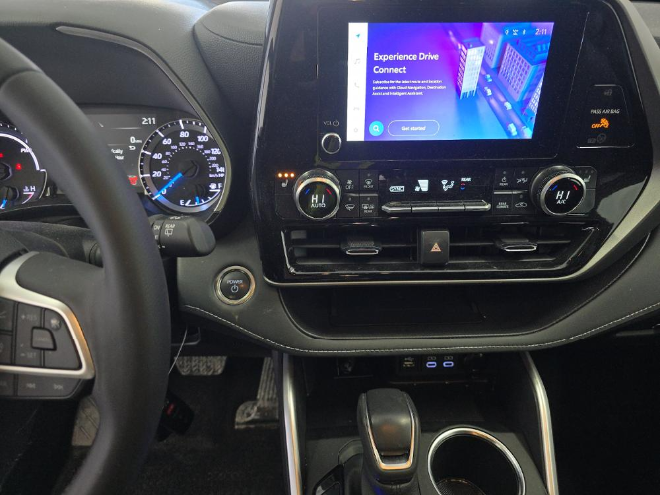 2025 Toyota Highlander Hybrid XLE AWD