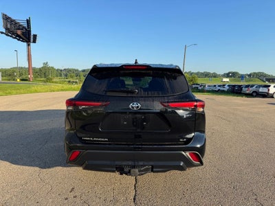 2025 Toyota Highlander Hybrid XLE AWD
